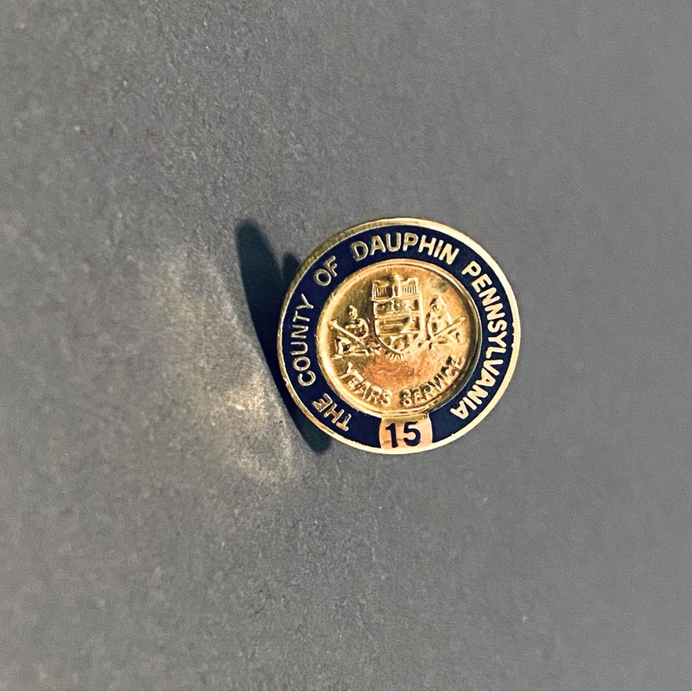 Dauphin County 15 YRS Service Pennsylvania Lapel Pin